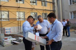 Vizita reprezentanților ADR Nord la renovarea Centrului de sănătate Drochi