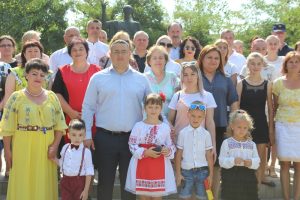 Omagiu celor care au luptat pentru revenirea la limba română