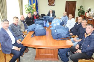 Costume sportive noi pentru veteranii fotbalului drochian