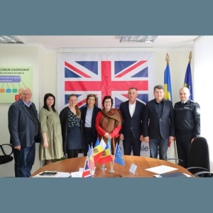 VIZITA DE LUCRU LA CENTRUL DE ASISTENȚĂ ȘI CONSILIERE PENTRU AGRESORII FAMILIALI DIN ORAȘUL DROCHIA