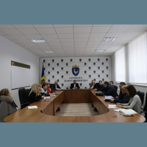 ȘEDINȚA SĂPTĂMÂNALĂ ORGANIZATĂ DE PREȘEDINTELE RAIONULUI