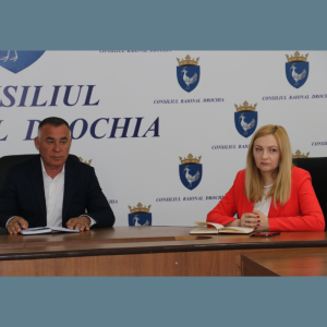 ȘEDINȚA DE LUCRU SĂPTĂMÂNALĂ CONVOCATĂ DE PREȘEDINTELE RAIONULUI DROCHIA, VASILE CEMORTAN