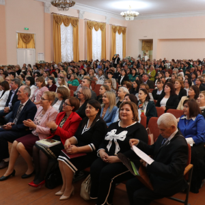 Ziua profesională a lucrătorilor din învățământ marcată la Drochia