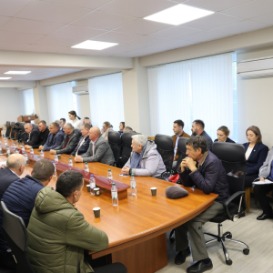 PREMIERUL, DORIN RECEAN, ÎN VIZITĂ DE LUCRU LA DROCHIA