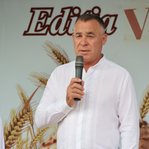 Sărbătoarea neamului și a tradiției: Satul Mîndîc a îmbrăcat straie de sărbătoare la cea de-a VIII-a ediție a Zilei Portului Popular și a Pâinii